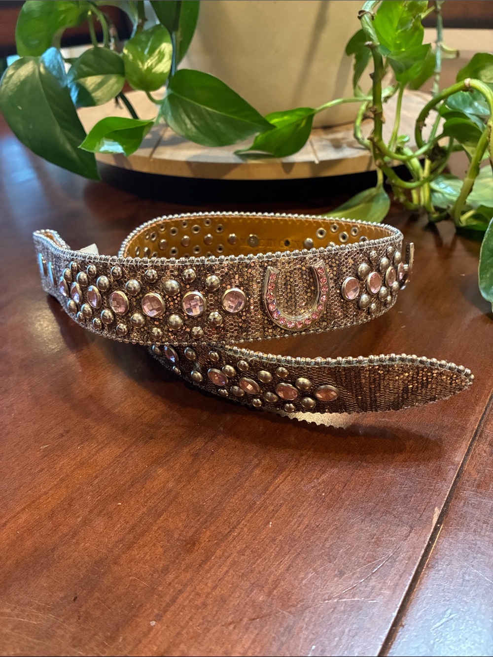 New Girls Size 20 Nocona Pink Studded Leather Belt w/ Horseshoe Crystals (ABBA)